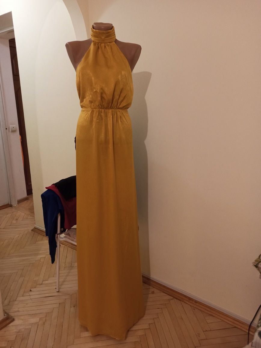 Медово- золота сукня
