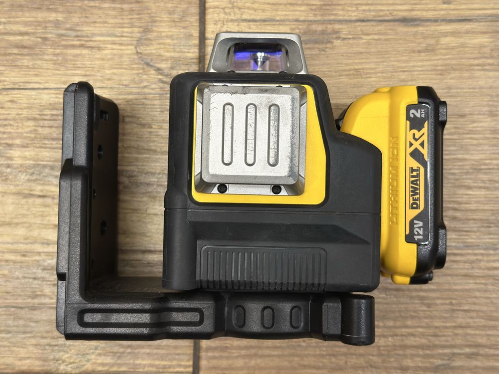 Laser krzyżowy zielony DeWALT DCE0811G 2023r. | bateria 2AH | DCB107