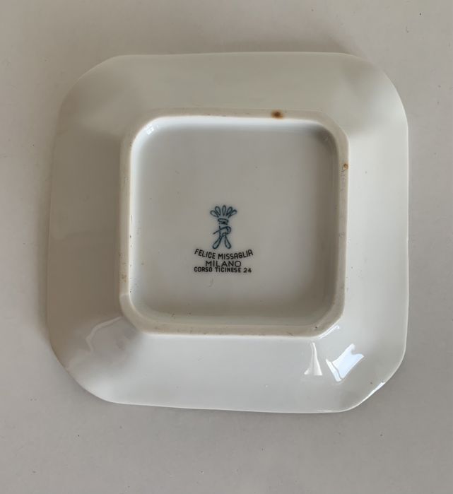 Cinzeiros (ler descrição)