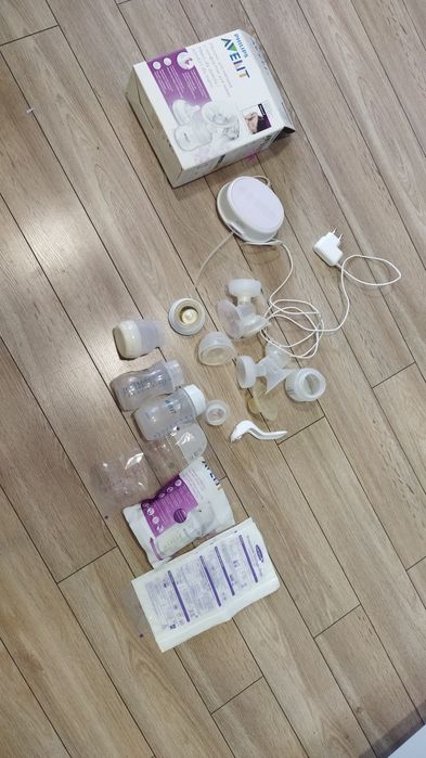 Laktator elektryczny Avent