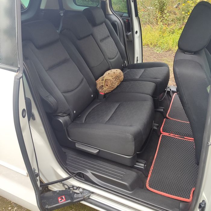 Mazda 5 2008 продам