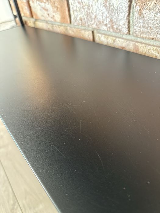 Czarna metalowa konsola jysk