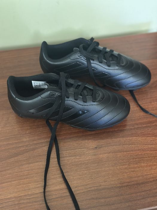 Продам копки adidas 33 розмір