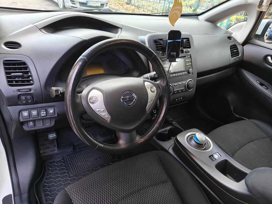 Nissan Leaf 2014, SV 24kWh (109PS) рестайлінг