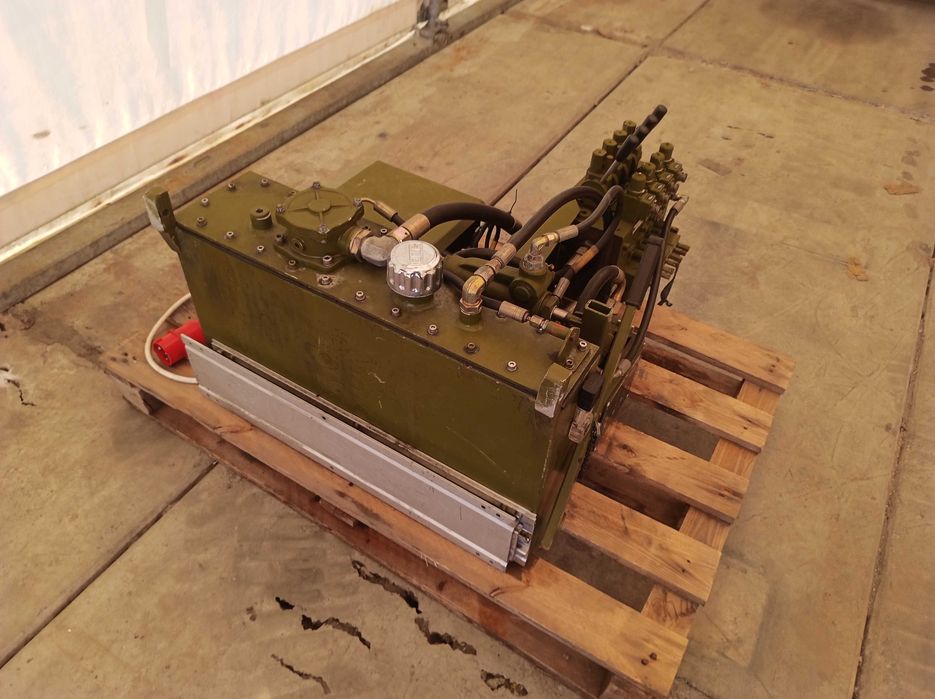 Stacja hydrauliczna + rozdzielacz