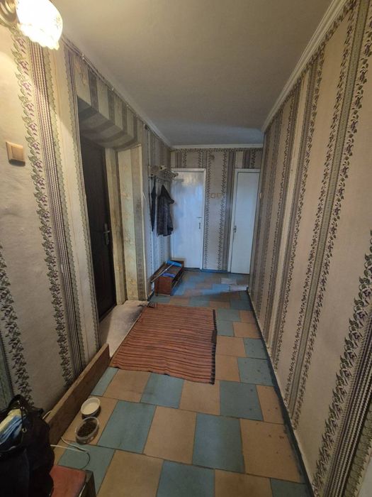 Продам 2-х кімнатну квартиру р-н ж/д вокзалу