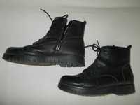 Buty czarne skórzane z ćwiekami TREND,workery,r.40,dł.wkładki 25,7cm