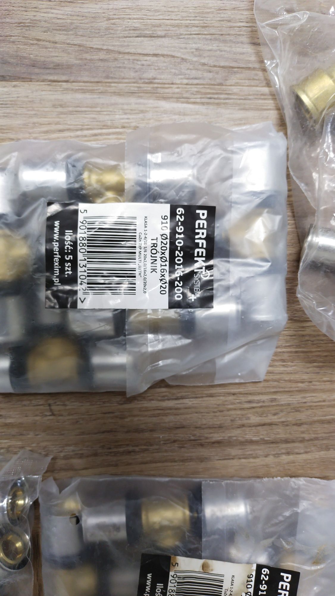 Perfekt trójnik 910 20/16 hydraulika
