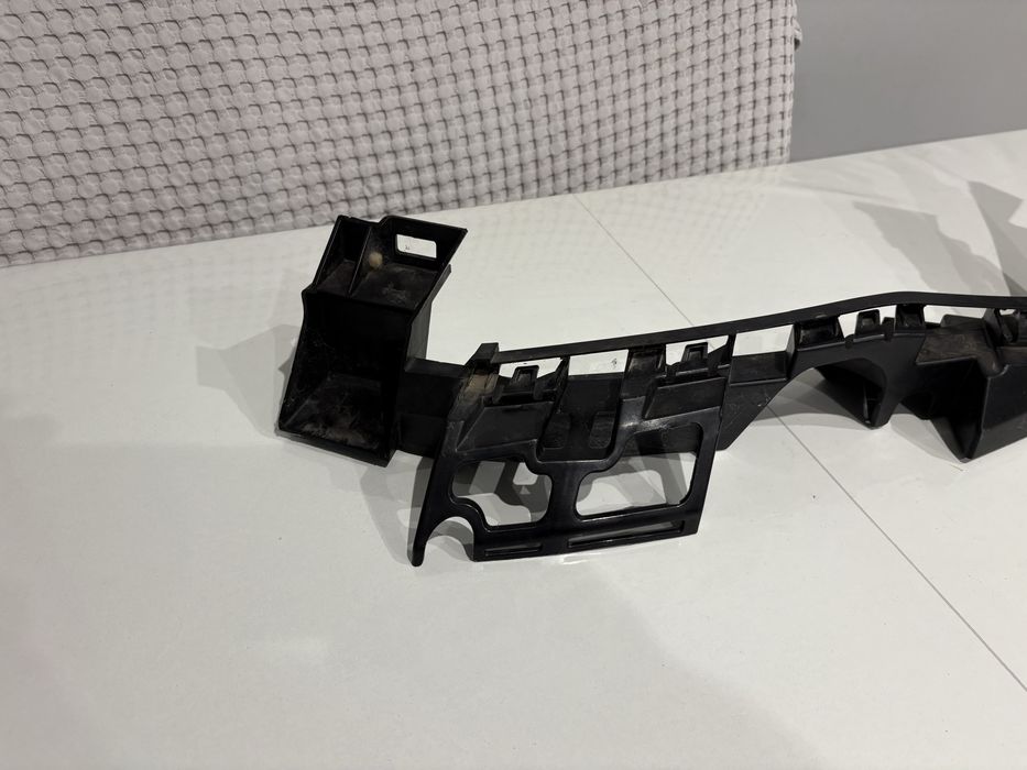 Slizg lampy reflektora seat ateca lift