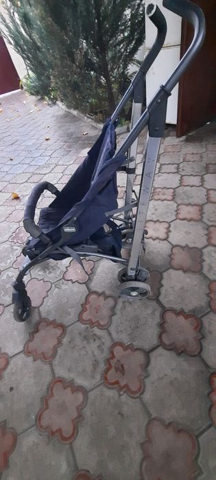 Продаю детскую  пргулочную коляску