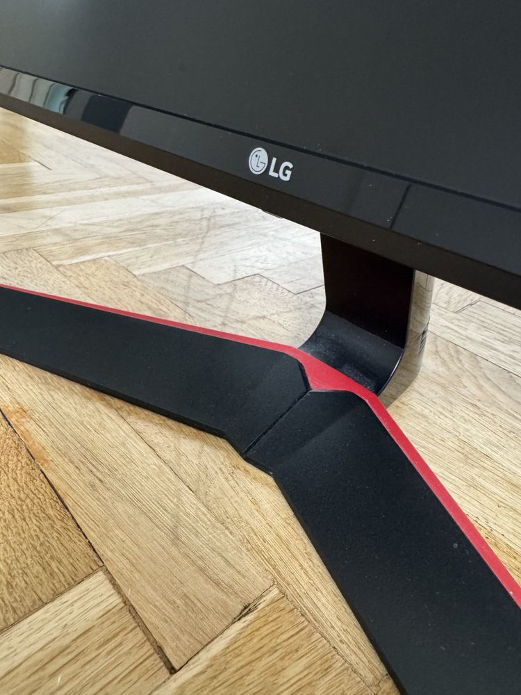Monitor LG 24 cale dobry stan