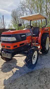 Kubota GL281 29KM Super stan 4x4 koła 26 Faktura