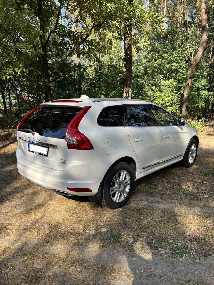 Продам автомобіль VOLVO XC60 Т5