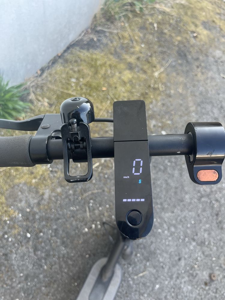 Trotinete Xiaomi Essential