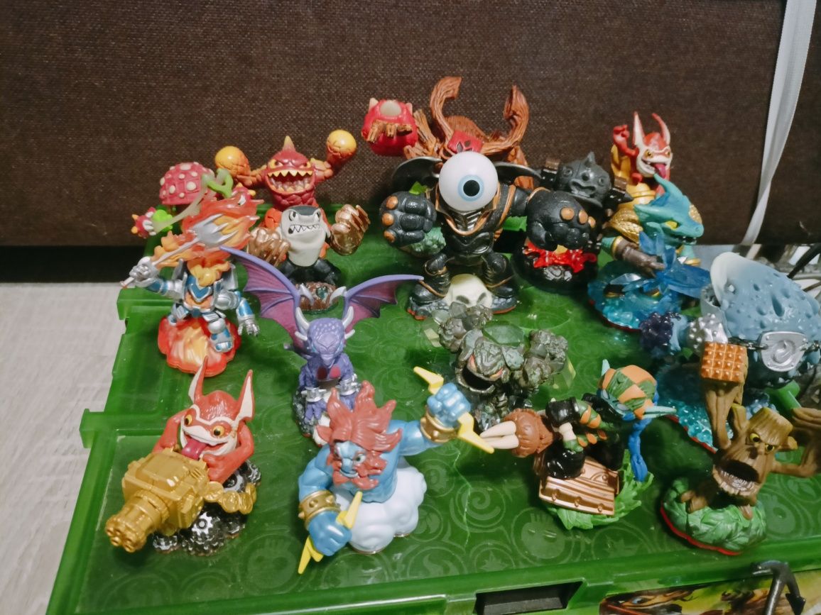 Skylanders  skaylanders figurki portal