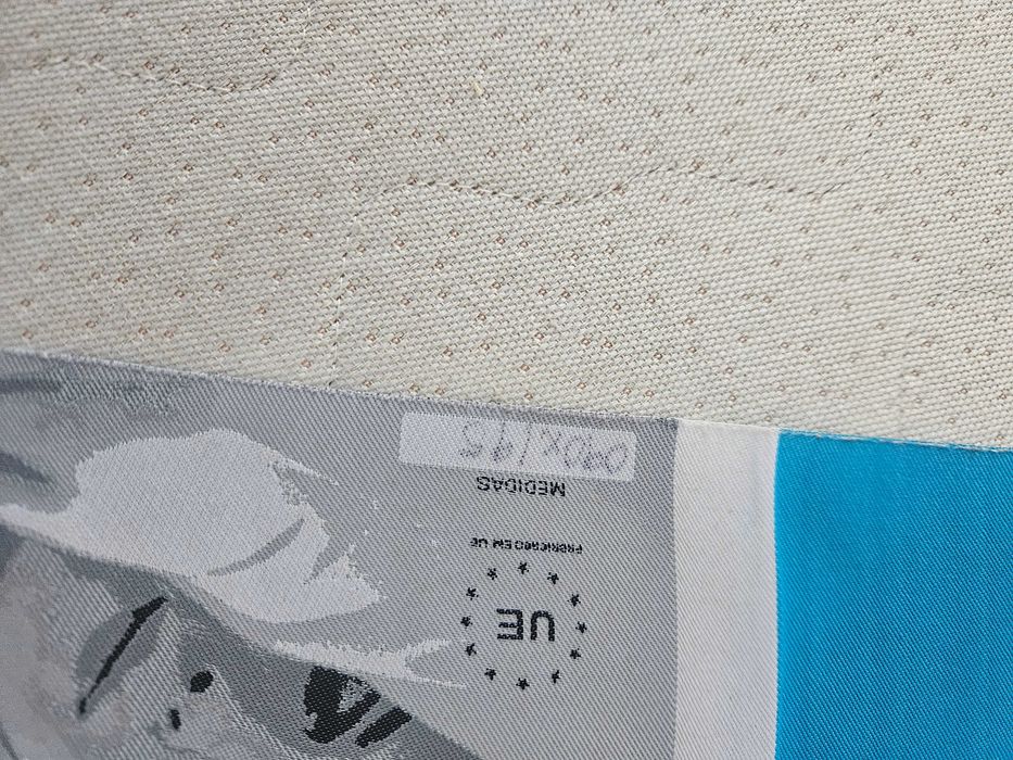 Cama de solteito com colchão