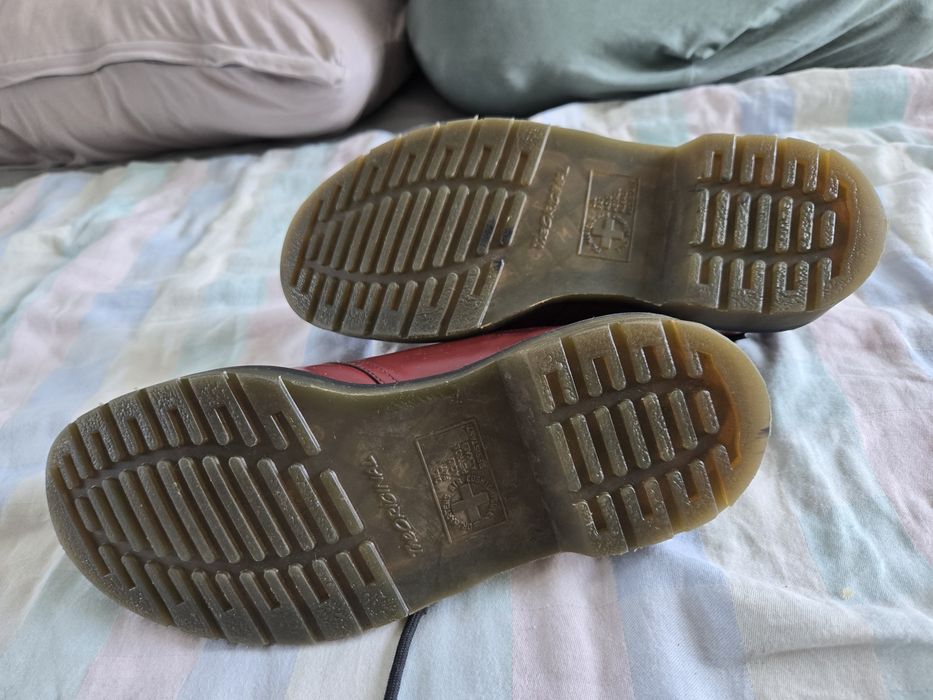 Glany dr. Martens bordowe