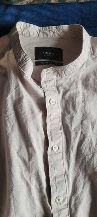 2-w-1 "Reserved" męskie koszule granatowym i beżowym zapięciem guziki