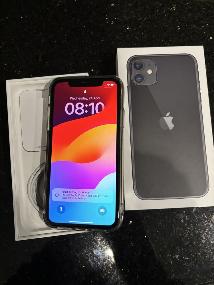 Sprzedam APPLE iPhone 11 64GB Black