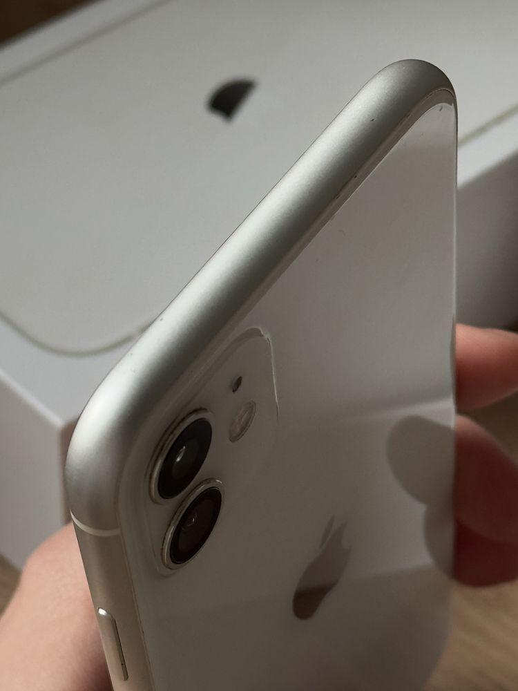 Smartfon APPLE iPhone 11 64GB Biały Toruń z pudełkiem