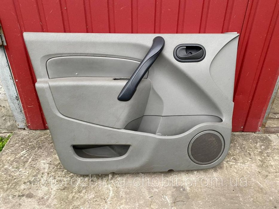 Карта лівих передніх дверей Renault Kangoo II 8200618589
