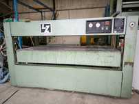 Prasa połkowa 280x130x40 do forniru drewna gumy
