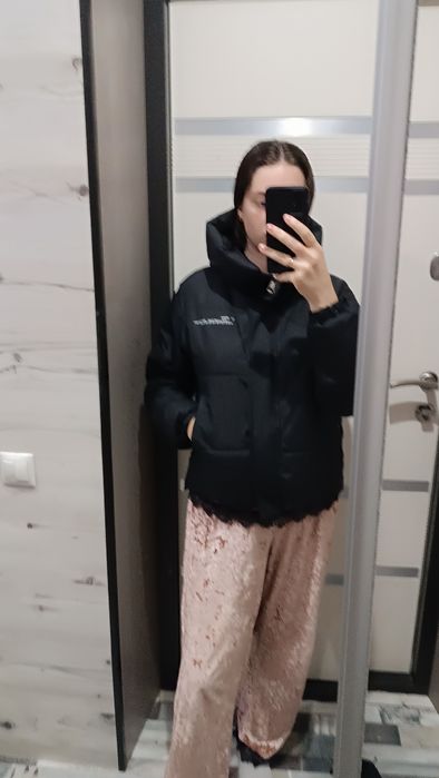 Продам женскую курточку