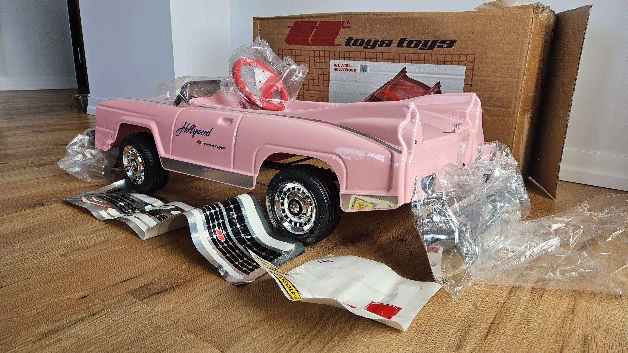 Klekcjonerski, nowy Cadillac 62 dla dziecka - Toys Toys Hollywood