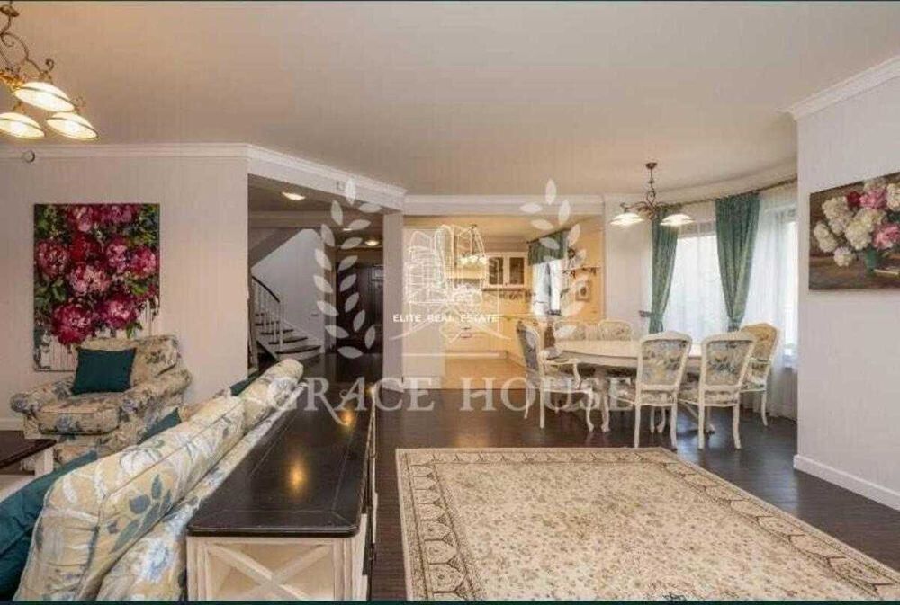 Продаж будинку Русанівські сади 4 кімнати 250 м² автономий СЕС (15КВТ)