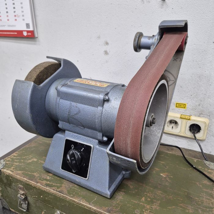 Гриндер Англия универсальный наждак станок заточной + токарный патрон