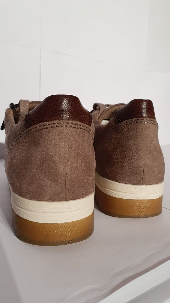 Buty nowe sportowe niemieckiej marki Jana rozmiar 40
