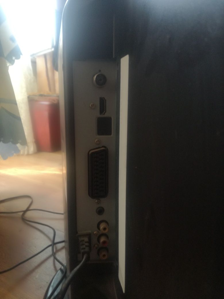 Telewizor Tv 22 cale Technika lcd 22-541 tuner DVB-T 2