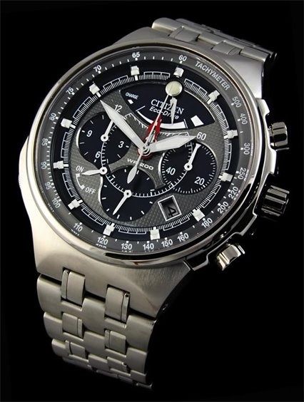 Fantastico CITIZEN Eco-Drive Titanium