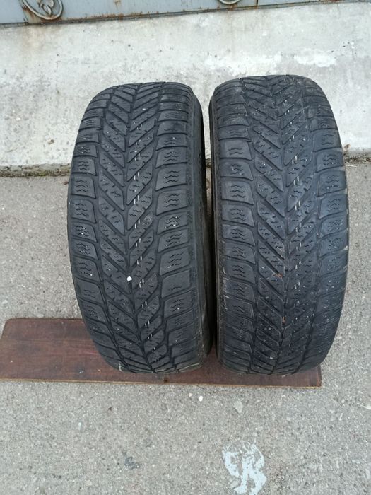 Продам 2 шини 195/60/15 88Т Debica Frigo 2