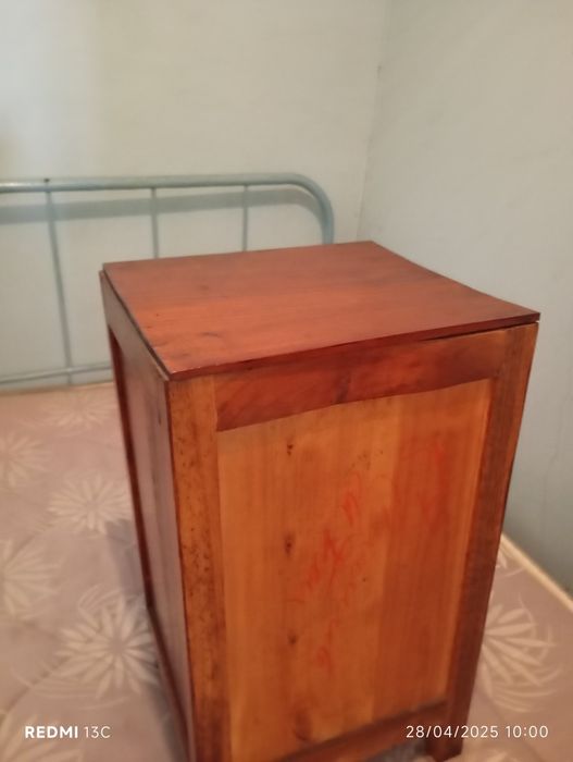 Mesas de cabeceira vintage