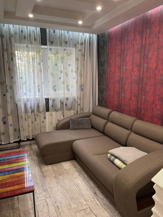 Сдам отличную гостинку в центре, Дарвина 16