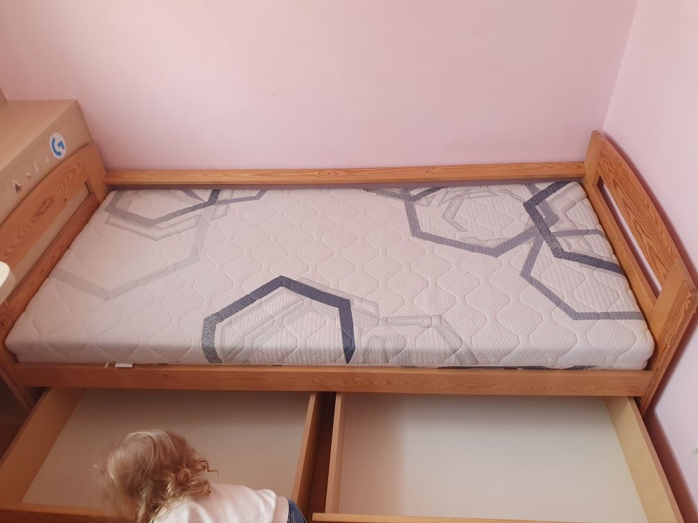 Łóżko drewniane 180x80 bez materaca