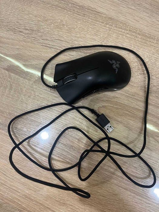 Мишка Razer Deathadder Essential Black