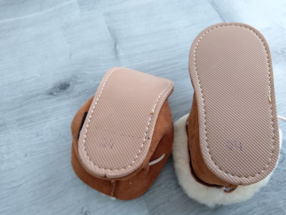 Vendo sapatos criança