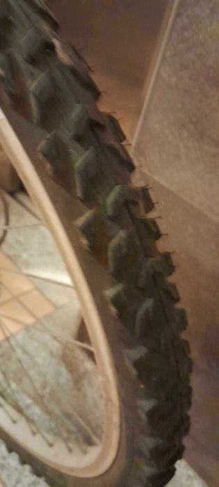 Bicicleta Esmaltina clássica amarela