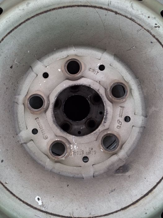 Opony wielosezonowe do busa