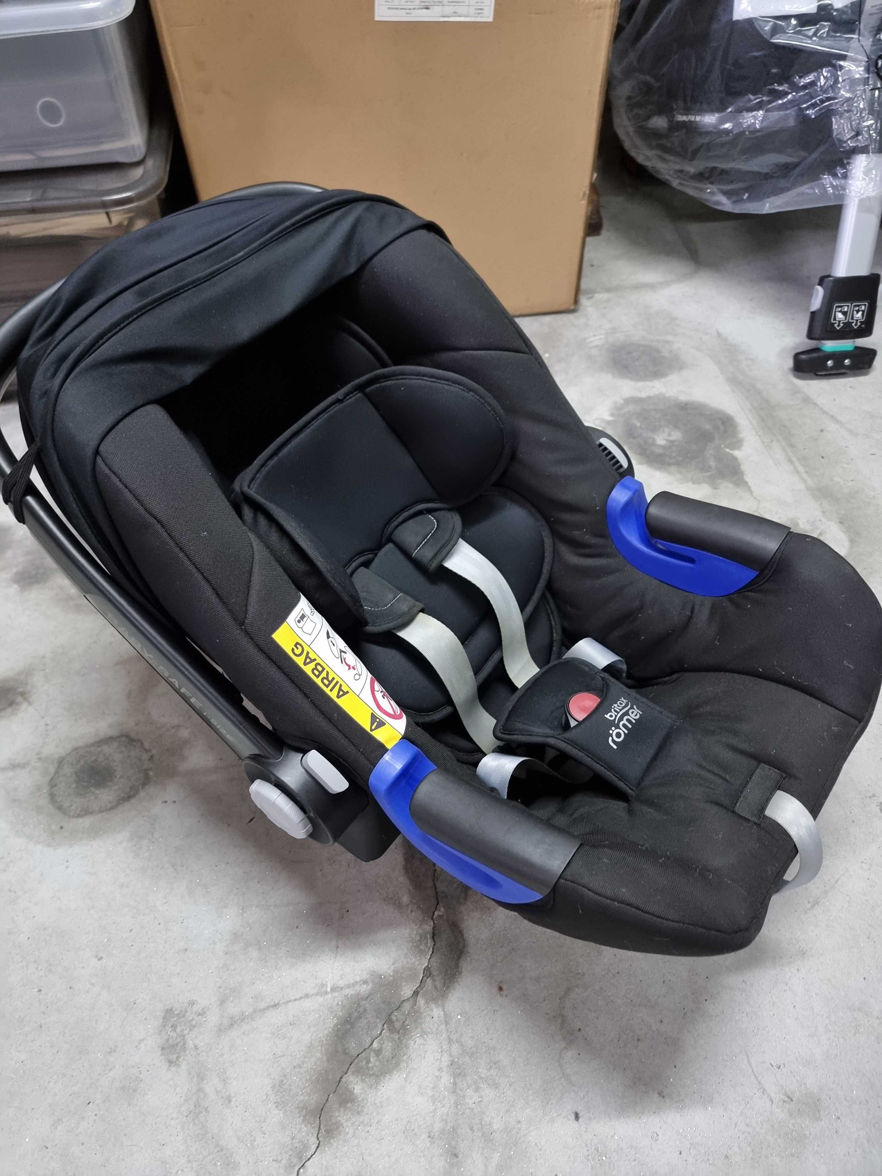 Britax Römer Babycoque/Ovo Baby-Safe i-Size + FLEX base ISOFIX