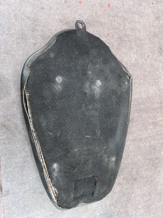 Сидіння соло для Harley Davidson Sportster