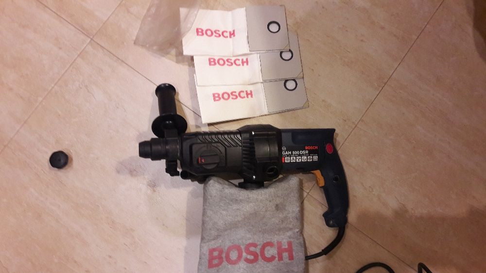 Bosch GAH 500 DSR SDS - Plus wiertarka udarowa z odsysaniem