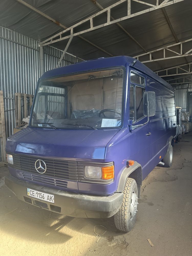 MERCEDES-BENZ-709  cpacity-3972