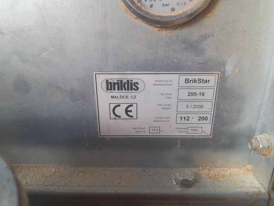 Brykieciarka ...