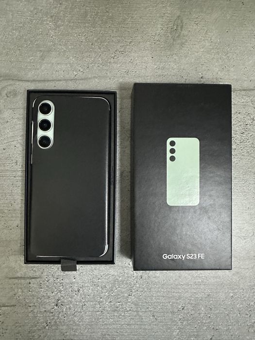 Samsung S23FE Mint 8/128Gb New! Duos