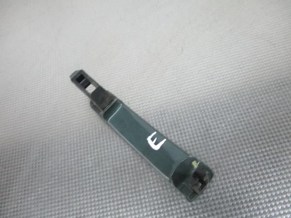 Puxador porta frente esquerda AUDI TT (8N3)