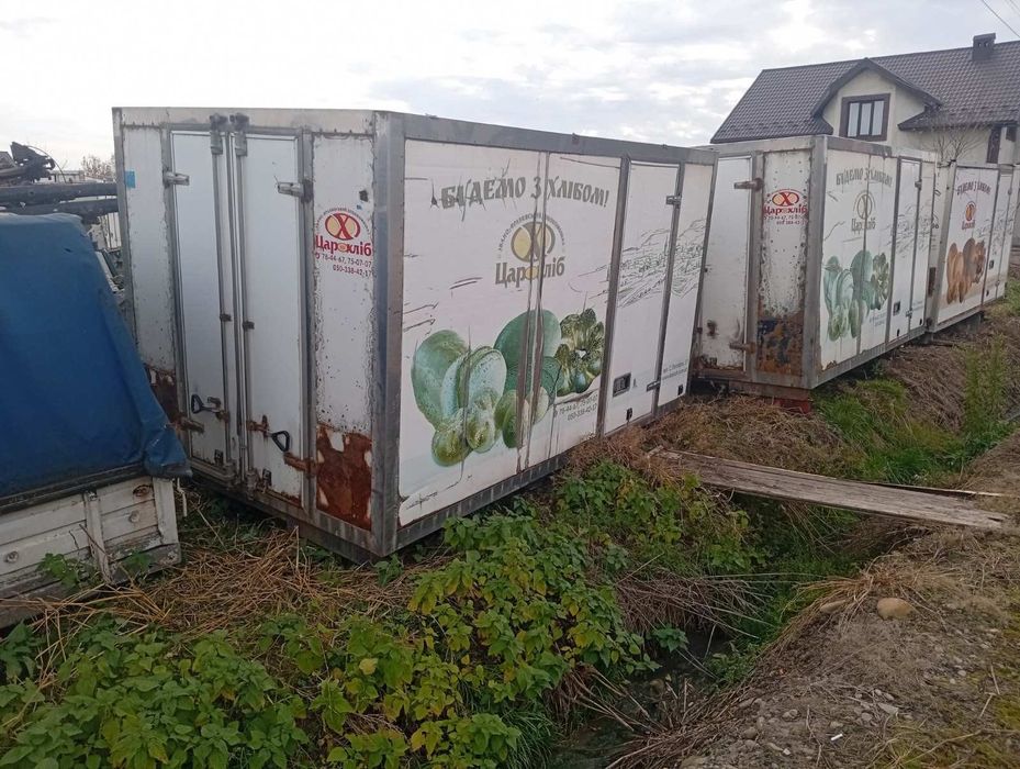 Буда  є різні договірна