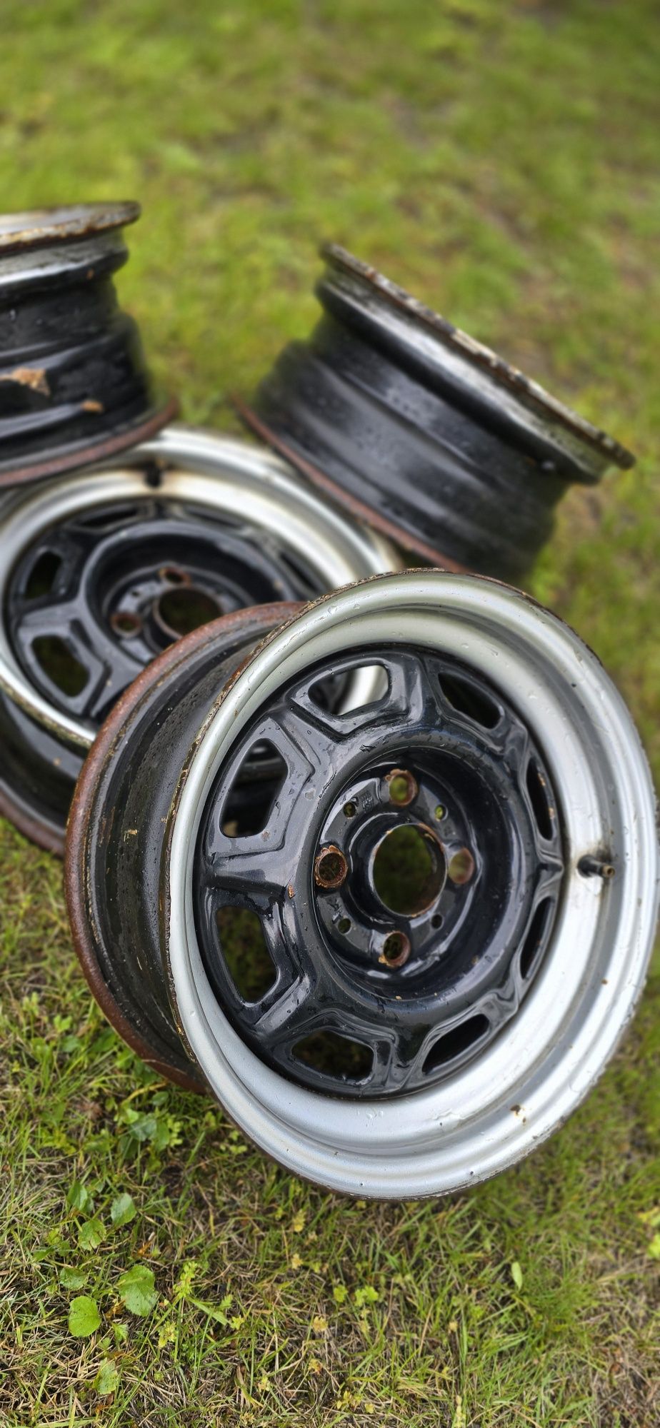 Felgi stalowe BMW oryginal 13 cali ET18 4x100 Rekin E30